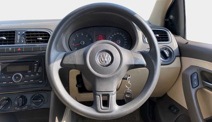 2010 Volkswagen Vento TRENDLINE 1.6, Petrol, Manual, 71,134 km, Steering Wheel Close Up