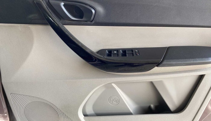 2019 Tata Tiago XZ PETROL, Petrol, Manual, 20,247 km, Driver Side Door Panels Control