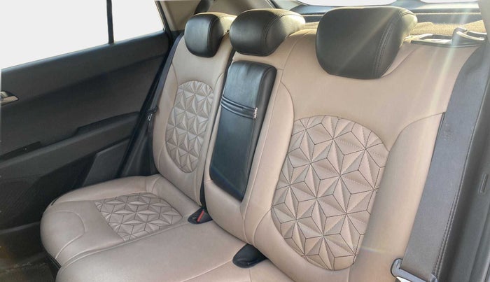 2016 Hyundai Creta SX PLUS AT 1.6 PETROL, Petrol, Automatic, 98,408 km, Right Side Rear Door Cabin