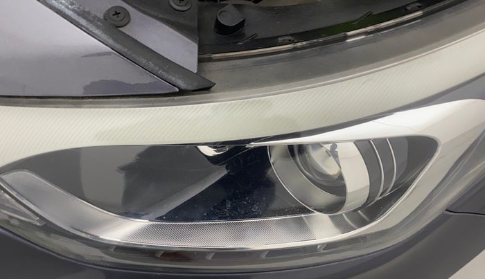 2017 Hyundai Elite i20 ASTA 1.2 (O), Petrol, Manual, 36,560 km, Left headlight - Minor scratches