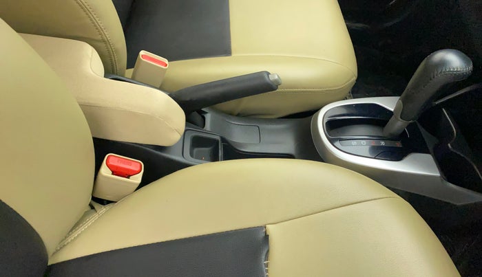 2019 Honda Jazz 1.2L I-VTEC VX CVT, Petrol, Automatic, 12,870 km, Gear Lever