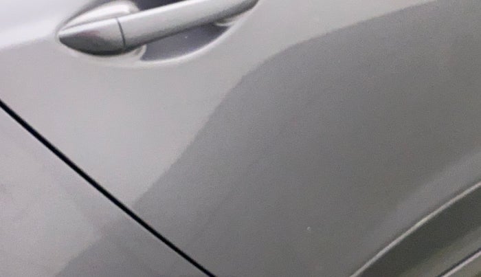 2018 Hyundai Grand i10 SPORTZ 1.2 KAPPA VTVT, Petrol, Manual, 32,331 km, Right rear door - Minor scratches