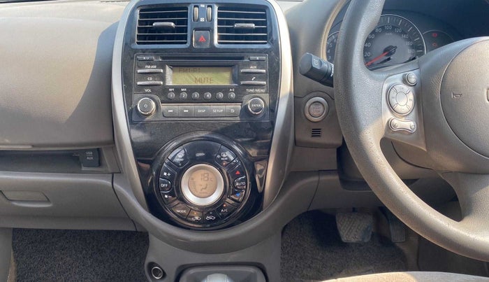 2014 Nissan Micra XV CVT, Petrol, Automatic, 82,542 km, Air Conditioner