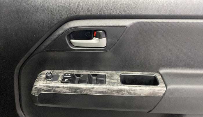 2019 Maruti New Wagon-R VXI 1.0, Petrol, Manual, 16,552 km, Driver Side Door Panels Control