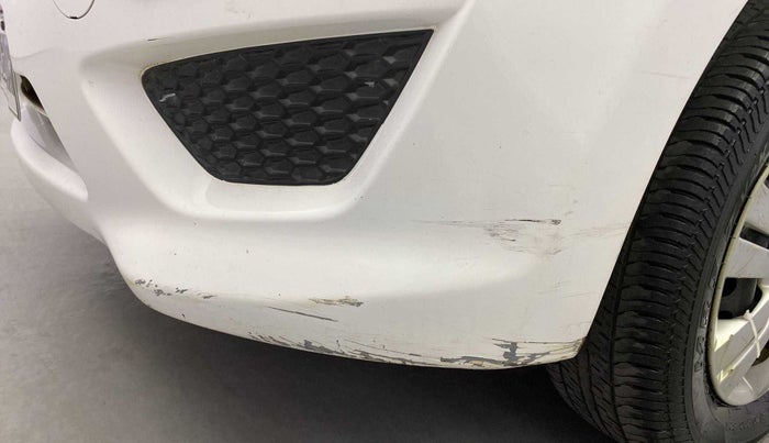 2017 Datsun Go Plus T, Petrol, Manual, 64,944 km, Front bumper - Minor scratches