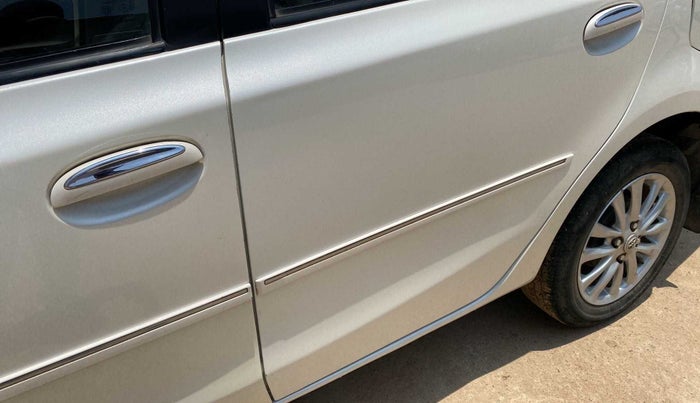 2014 Toyota Etios VX-D, Diesel, Manual, 84,233 km, Rear left door - Minor scratches