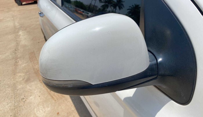 2012 Hyundai i20 ASTA 1.4 CRDI, Diesel, Manual, 93,402 km, Right rear-view mirror - Indicator light has minor damage