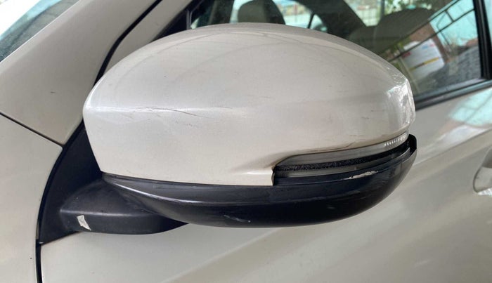 2021 Honda Amaze 1.2L I-VTEC S, Petrol, Manual, 26,155 km, Left rear-view mirror - Cover has minor damage