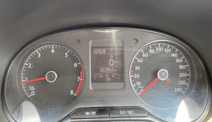 2017 Volkswagen Polo HIGHLINE1.2L, Petrol, Manual, 1,00,853 km, Odometer Image
