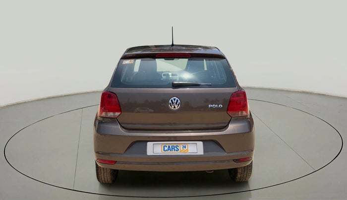 2017 Volkswagen Polo HIGHLINE1.2L, Petrol, Manual, 1,00,853 km, Back/Rear