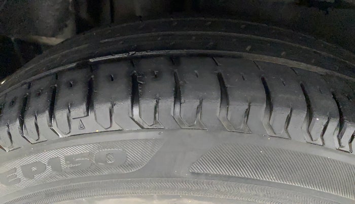 2018 Maruti Dzire VXI, Petrol, Manual, 40,939 km, Right Rear Tyre Tread