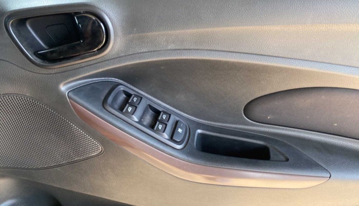 2020 Ford FREESTYLE TITANIUM PLUS 1.5 DIESEL, Diesel, Manual, 44,832 km, Driver Side Door Panels Control