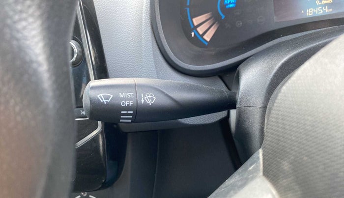 2019 Renault Kwid RXT 0.8, Petrol, Manual, 56,943 km, Combination switch - Auto headlight switch not functional