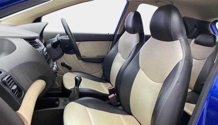 2015 Hyundai Eon D-LITE+, Petrol, Manual, 32,861 km, Right Side Front Door Cabin