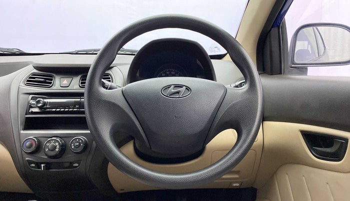 2015 Hyundai Eon D-LITE+, Petrol, Manual, 32,861 km, Steering Wheel Close Up