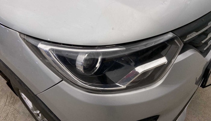 2019 Renault TRIBER RXT, Petrol, Manual, 47,711 km, Right headlight - Minor scratches