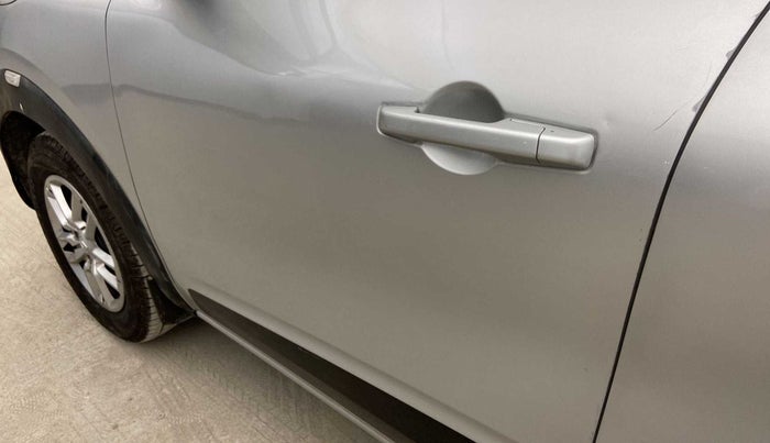 2019 Renault TRIBER RXT, Petrol, Manual, 47,711 km, Front passenger door - Minor scratches
