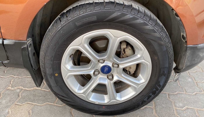 2018 Ford Ecosport TITANIUM + 1.5L PETROL AT, Petrol, Automatic, 36,614 km, Right front tyre - Tyre dimensions are different from each other