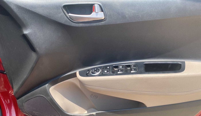 2014 Hyundai Xcent S 1.2, Petrol, Manual, 35,450 km, Driver Side Door Panels Control