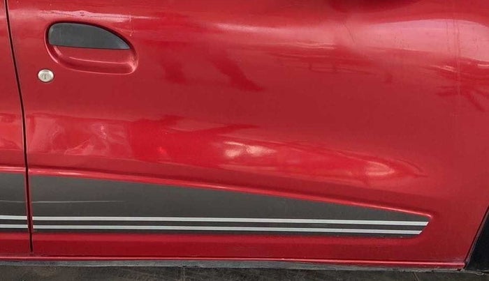 2018 Renault Kwid RXT 1.0 (O), Petrol, Manual, 50,369 km, Driver-side door - Slightly dented