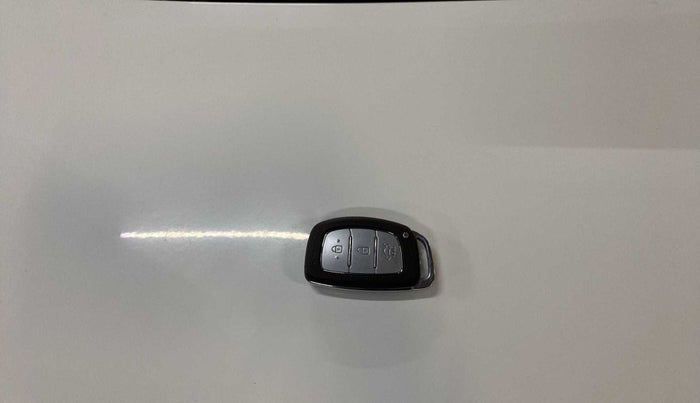 2023 Hyundai AURA SX 1.2, Petrol, Manual, 8,329 km, Key Close Up