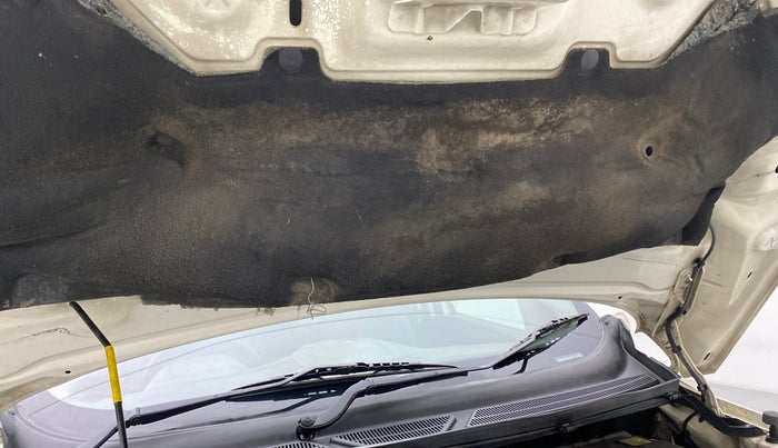 2016 Ford Ecosport TITANIUM 1.5L DIESEL, Diesel, Manual, 85,341 km, Bonnet (hood) - Insulation cover has minor damage