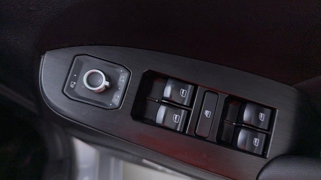 Drivers Side Door Panel Controls