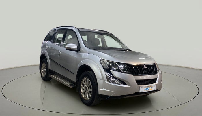 2015 Mahindra XUV500 W10, Diesel, Manual, 82,770 km, Right Front Diagonal