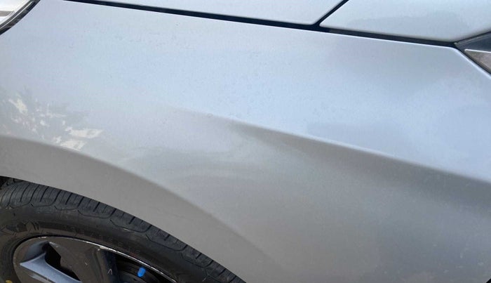 2019 Hyundai Verna 1.6 VTVT SX, Petrol, Manual, 49,369 km, Left fender - Slightly dented