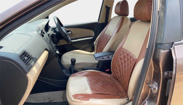 2017 Volkswagen Ameo COMFORTLINE 1.2L, Petrol, Manual, 95,176 km, Right Side Front Door Cabin