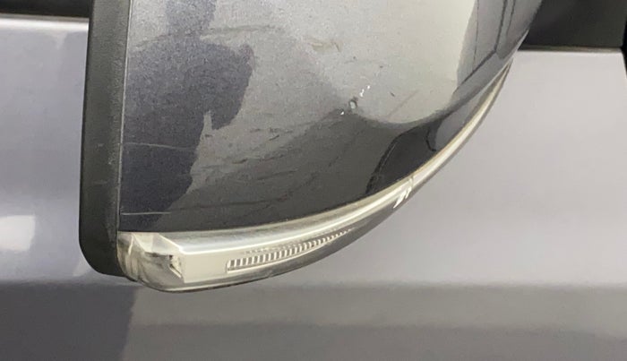 2017 Hyundai Grand i10 SPORTZ (O) AT 1.2 KAPPA VTVT, Petrol, Automatic, 96,921 km, Right rear-view mirror - Indicator light has minor damage