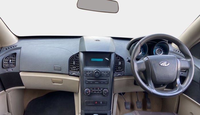 2015 Mahindra XUV500 W4, Diesel, Manual, 79,234 km, Dashboard