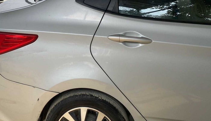 2017 Hyundai Verna 1.6 VTVT SX, Petrol, Manual, 33,353 km, Right quarter panel - Minor scratches