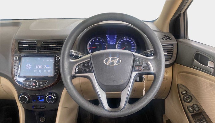 2017 Hyundai Verna 1.6 VTVT SX, Petrol, Manual, 33,353 km, Steering Wheel Close Up