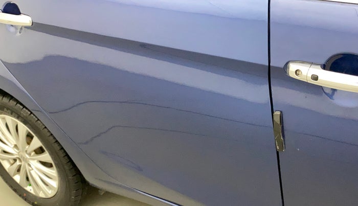 2017 Maruti Ciaz ZETA 1.4  MT PETROL, Petrol, Manual, 77,055 km, Right rear door - Paint has faded