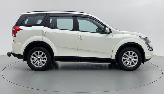 2020 Mahindra XUV500 W9 AT, Diesel, Automatic, 20,108 km, Right Side