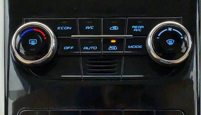 2020 Mahindra XUV500 W9 AT, Diesel, Automatic, 20,108 km, Automatic Climate Control