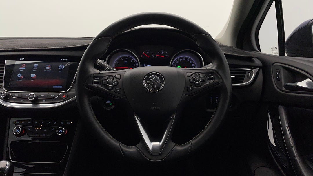 2016 Holden Astra Rs-v, Manual, 87761 km, Steering Wheel Close-up