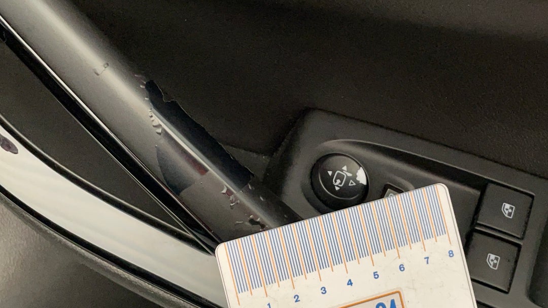 2016 Holden Astra Rs-v, Manual, 87761 km, Door Interior Front RHS Wear