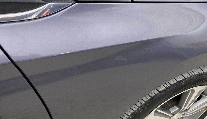 2018 Hyundai Verna 1.6 VTVT SX (O) AT, Petrol, Automatic, 53,602 km, Right fender - Minor scratches