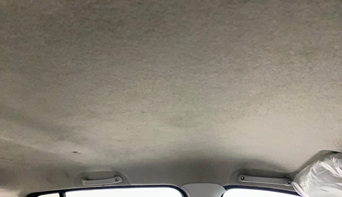 2016 Maruti Alto K10 VXI (O) AMT, Petrol, Automatic, 30,497 km, Ceiling - Roof lining is slightly discolored