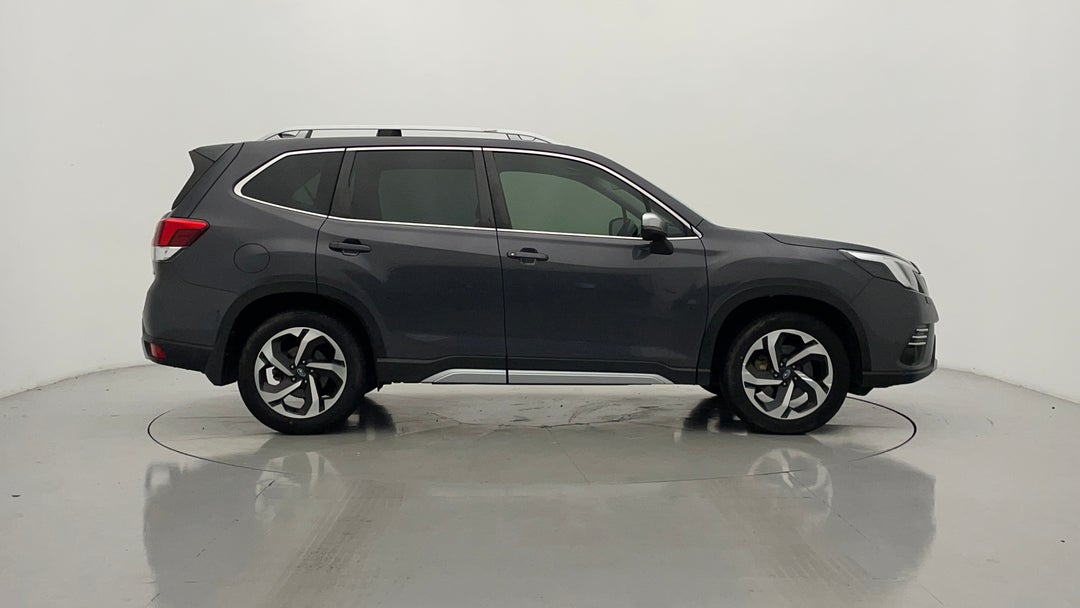2022 Subaru Forester 2.5i-s (AWD), Automatic, 49209 km, Right Side View