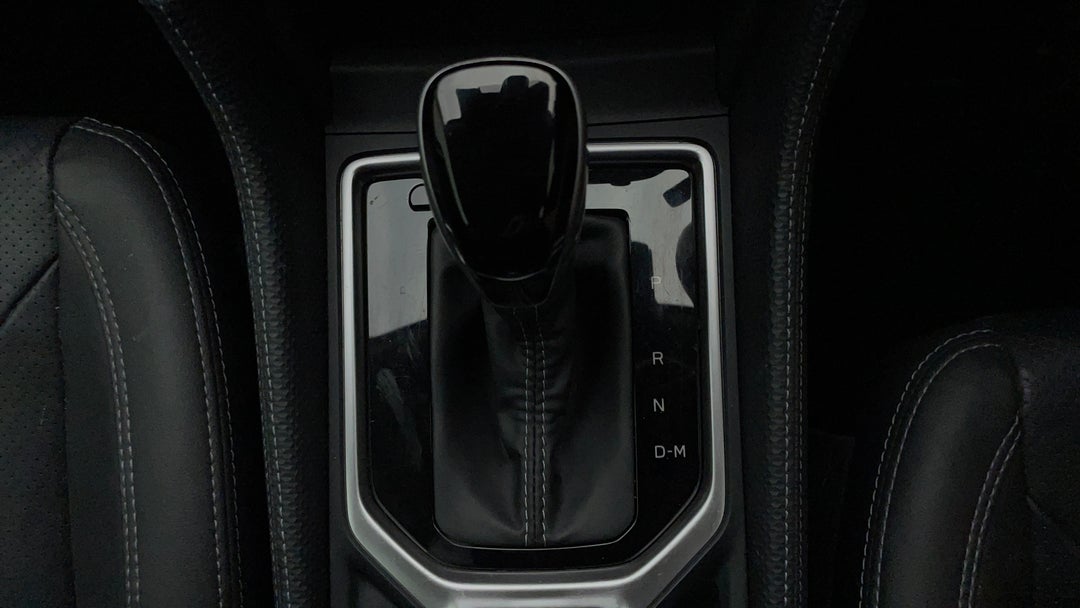 2022 Subaru Forester 2.5i-s (AWD), Automatic, 49209 km, Gear Lever 