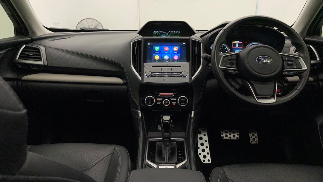 2022 Subaru Forester 2.5i-s (AWD), Automatic, 49209 km, Dashboard View