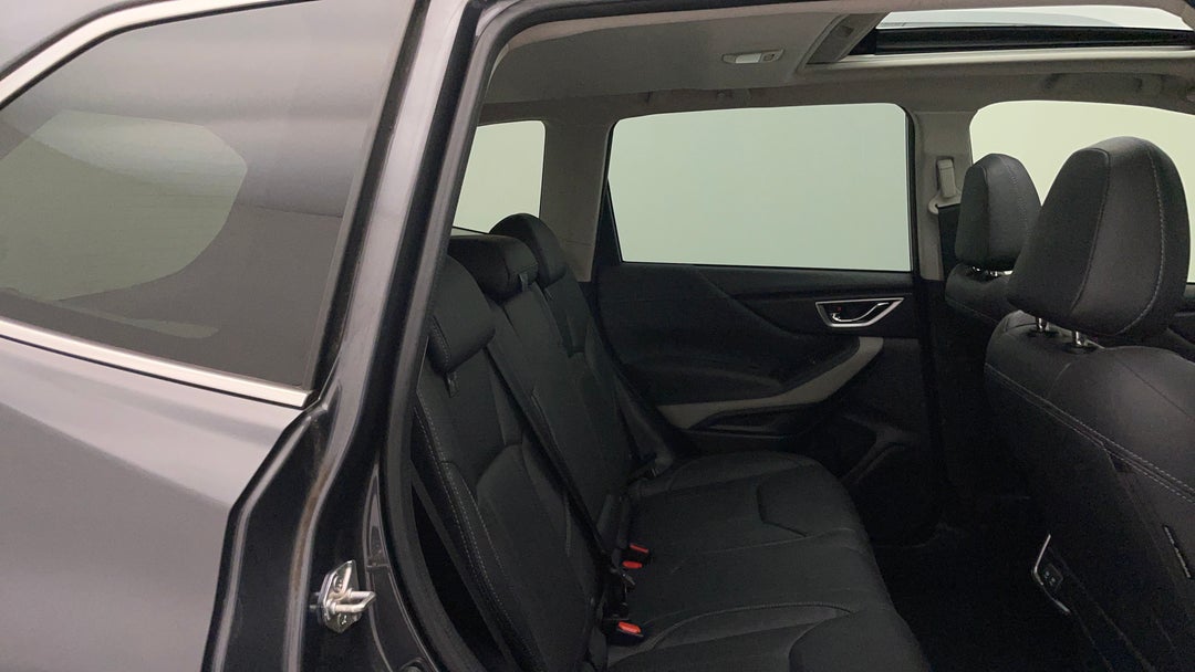 2022 Subaru Forester 2.5i-s (AWD), Automatic, 49209 km, Right Side Rear Door Cabin View