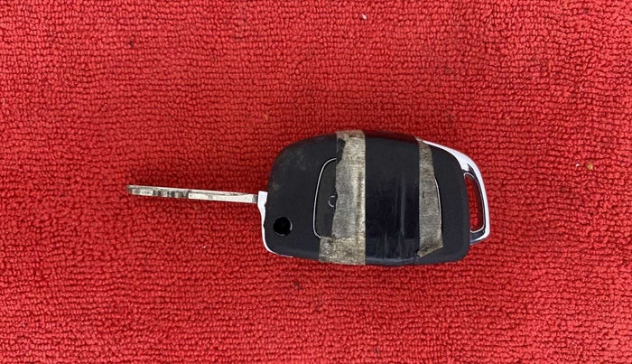 2015 Hyundai Xcent S 1.2, Petrol, Manual, 35,155 km, Key Close Up