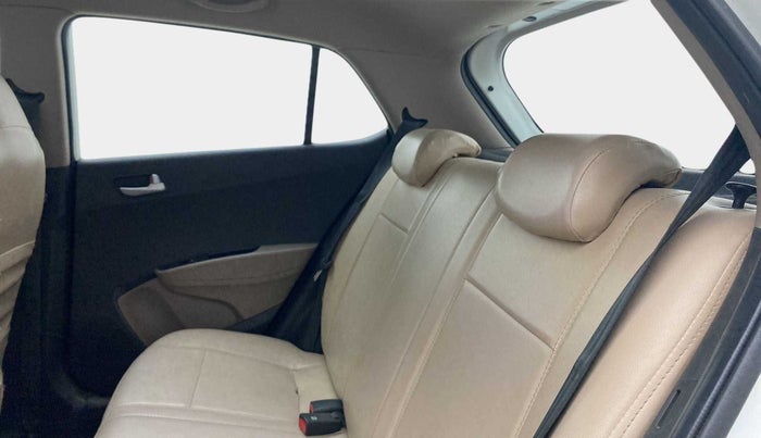 2017 Hyundai Grand i10 ASTA 1.2 KAPPA VTVT, Petrol, Manual, 62,980 km, Right Side Rear Door Cabin