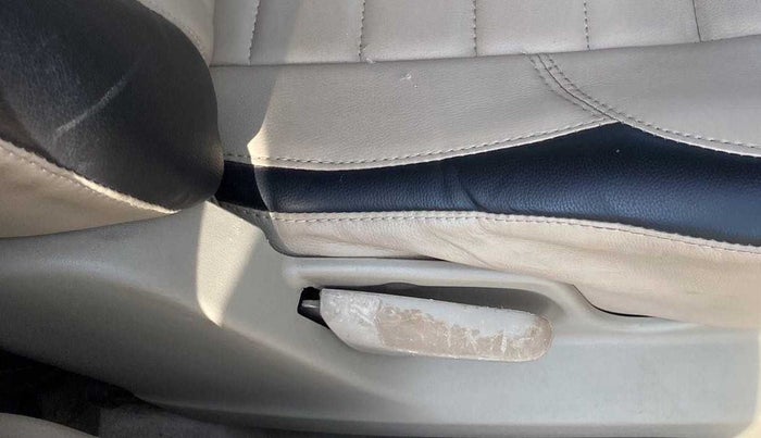 2013 Maruti Swift Dzire VXI, Petrol, Manual, 59,700 km, Driver seat - Seat adjuster makes minor noise