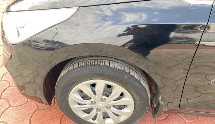 2019 Hyundai Verna 1.4 EX PETROL, Petrol, Manual, 25,667 km, Left fender - Slightly dented