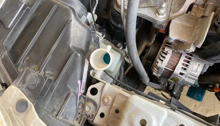 2019 Honda Amaze 1.2L I-VTEC S, Petrol, Manual, 39,484 km, Front windshield - Wiper bottle cap missing